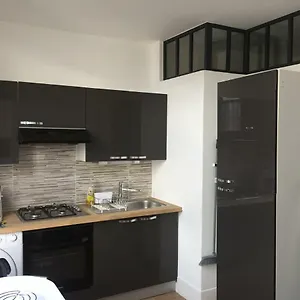  Appartement Beau Studio Meublé 25m2 Avec Parking