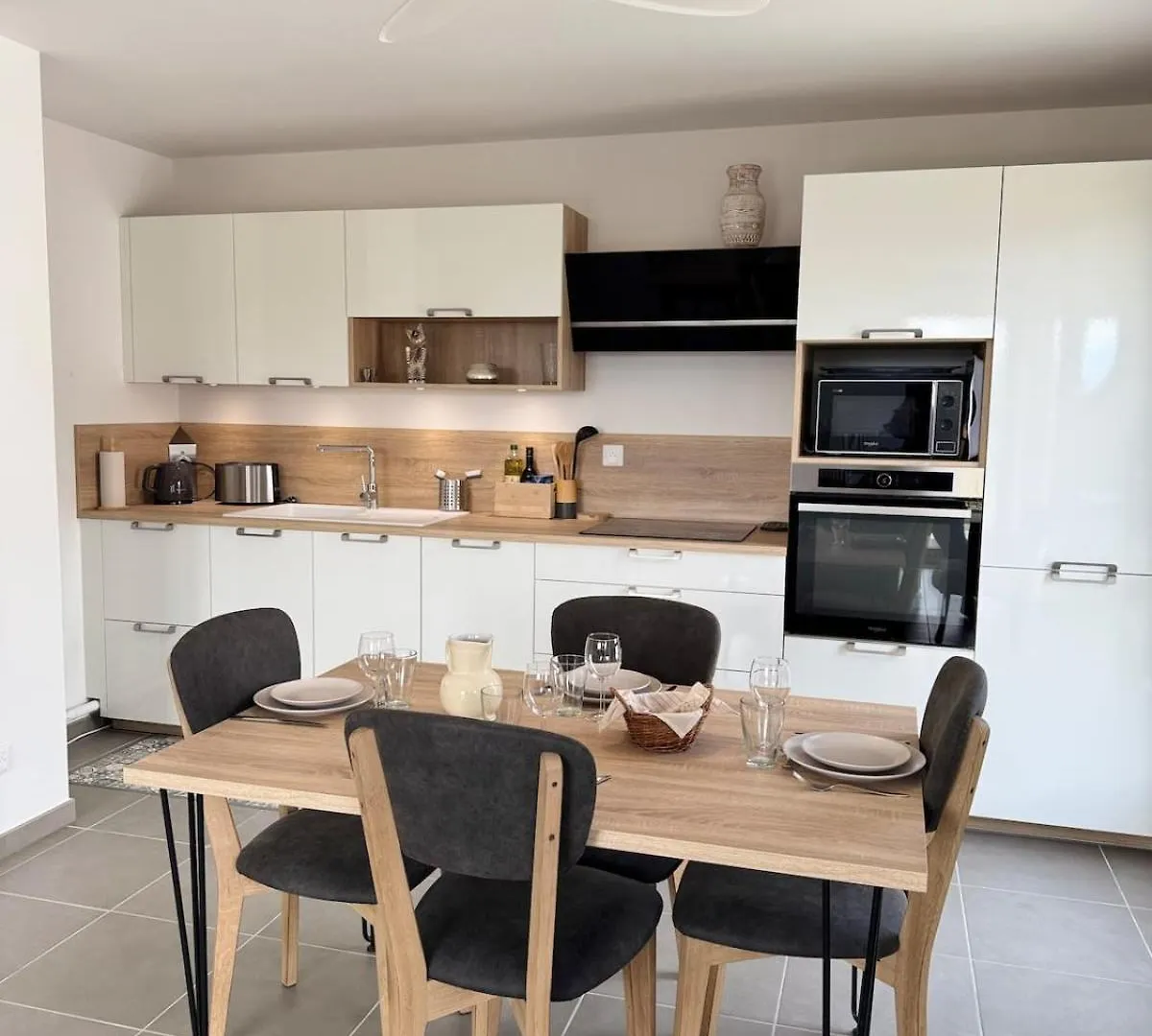 Le Doublaix - Superbe T3 Neuf - Parking Prive - Apartment Aix-les-Bains 0*,  France